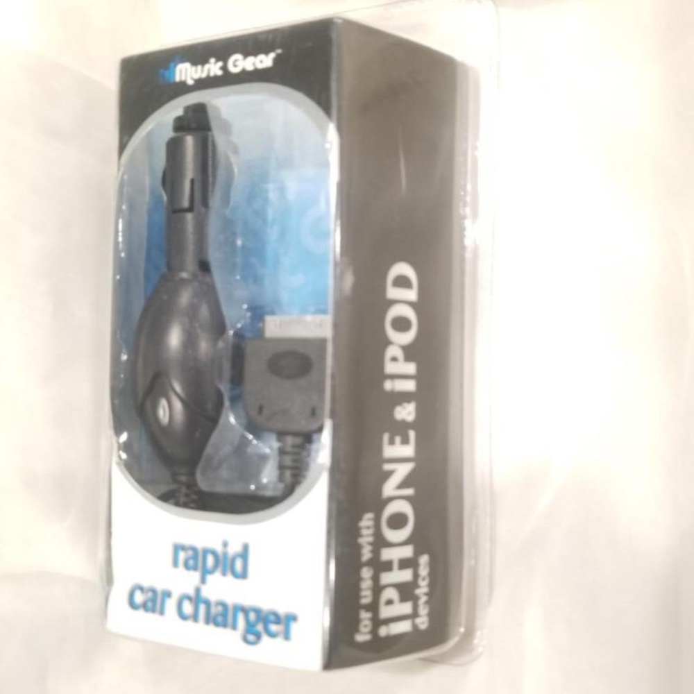 NWOT SUPER CAR CHARGER
